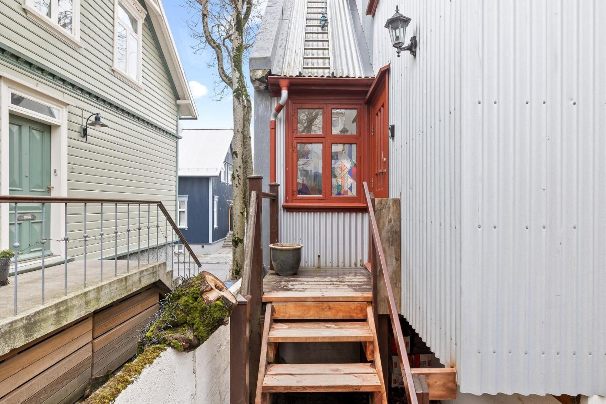 Downtown Reykjavik Baldursbra Holiday Home Exterior foto